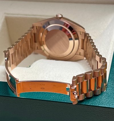 Rolex Day-date 40 Mint As New Condution Full Set Factory Warranty