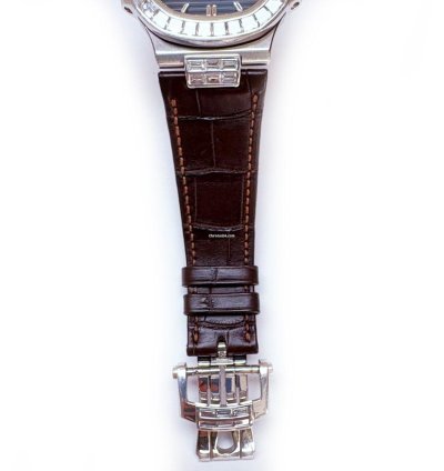 Patek Philippe Nautilus Blue Diamond Dial 5724g-001