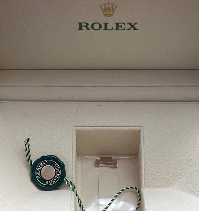 Rolex Day-date 40 Mint As New Condution Full Set Factory Warranty