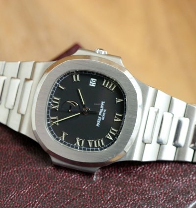 Patek Philippe Nautilus Charge Reserve - Black Roman Dial - Full Set - 3710 Year 2001