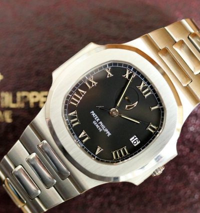 Patek Philippe Nautilus Charge Reserve - Black Roman Dial - Full Set - 3710 Year 2001