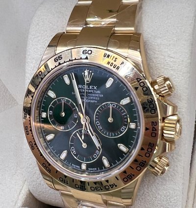 Rolex Daytona Green Dial Yellow Gold Discontinued