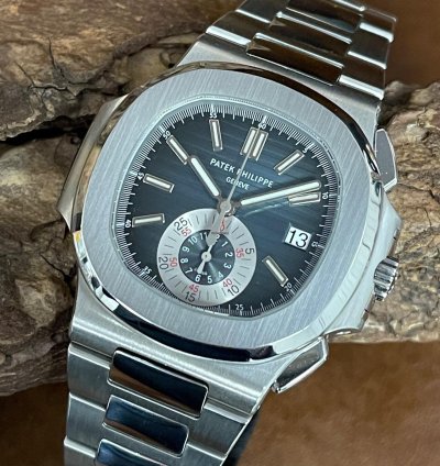 Patek Philippe Nautilus Chronograph - Ref 5980 1 - Full Set 2012 Lc100