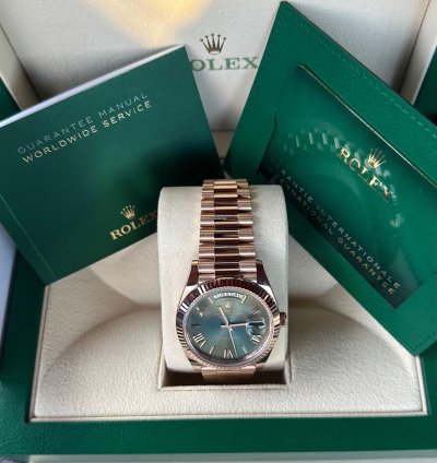 Rolex Day-date 40 Mm Olive Dial Rose Gold