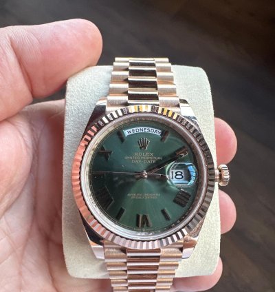 Rolex Day-date 40 Mm Olive Dial Rose Gold