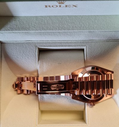 Rolex Day-date 40 Mm Rose Gold Eisenkiesel Dial