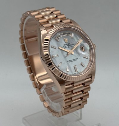 Rolex Day-date 40 Mop Perlmutt