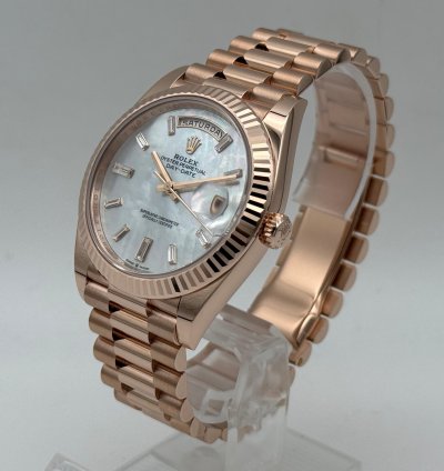 Rolex Day-date 40 Mop Perlmutt