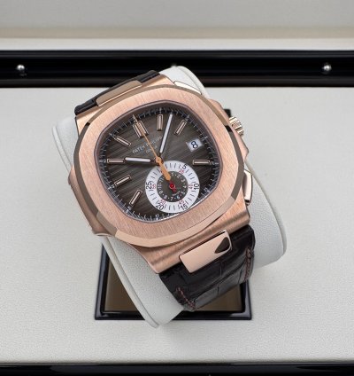 Patek Philippe Nautilus Chronograph 40 5mm Rosegold Like New