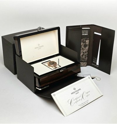 Patek Philippe Nautilus Chronograph 40 Rose Gold - Brown Choco 2016 Box Papers
