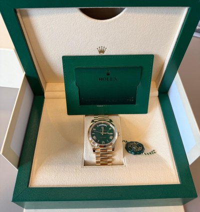 Rolex Day-date 40 New 04 25 Fullset Green Dial