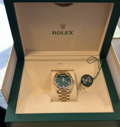 Rolex Day-date 40 New 04 25 Fullset Green Dial