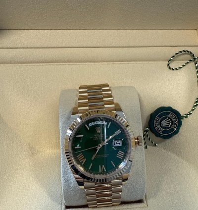 Rolex Day-date 40 New 04 25 Fullset Green Dial