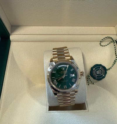Rolex Day-date 40 New 04 25 Fullset Green Dial