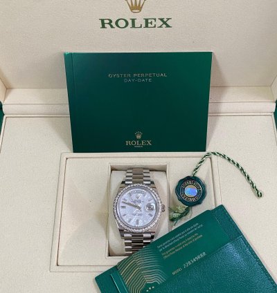Rolex Day-date 40 New 2022 Day-date 40 White Gold President Meteorite Baguette Dial Diamond-set Bezel