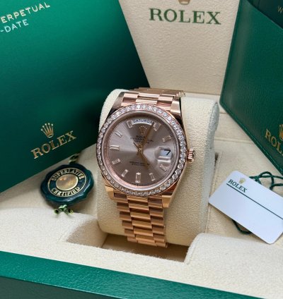 Rolex Day-date 40 New 2022 Sundust Pink Diamond Baguette Dial Diamond Bezel Rose Gold President