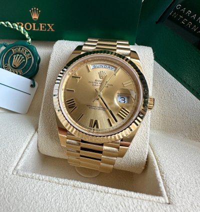 Rolex Day-date 40 New 2023 Champagne Gold Roman Dial President Bracelet Yellow Gold Fluted Bezel