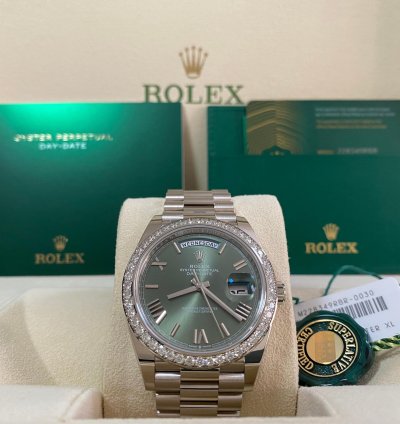 Rolex Day-date 40 New 2023 Day-date 40 President White Gold Olive Green Dial Factory Diamond Bezel 228349rbr