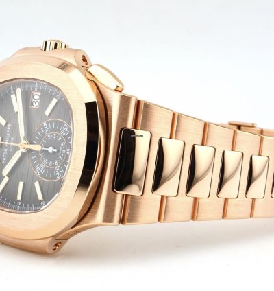 Patek Philippe Nautilus Chronograph In 18k Rose Gold - With Box And Papers