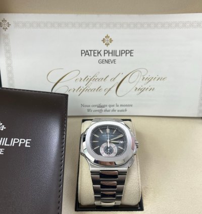 Patek Philippe Nautilus Chronograph Ref 5980 1a-001