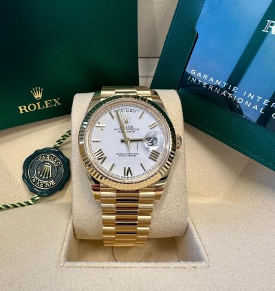 Rolex Day-date 40 New 2023 White Roman Dial Yellow Gold Fluted Bezel Jubilee Bracelet