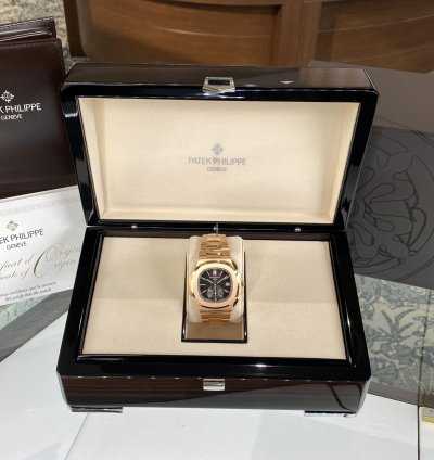 Patek Philippe Nautilus Chronograph Rose Gold 2020 Full Set
