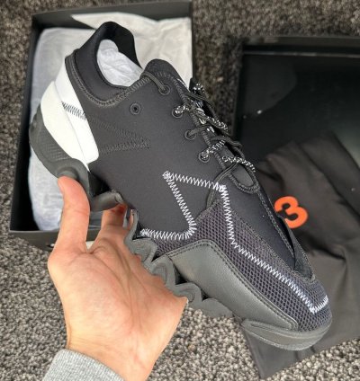 -3 Ekika Adidas
