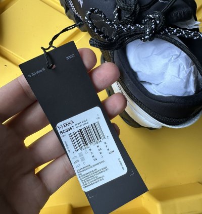 -3 Ekika Adidas