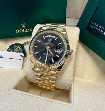 Rolex Day-date 40 New 2024 Black Index Dial Yellow Gold Fluted Bezel President Bracelet