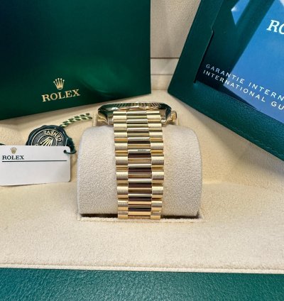 Rolex Day-date 40 New 2024 Black Index Dial Yellow Gold Fluted Bezel President Bracelet