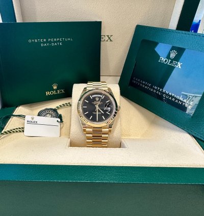 Rolex Day-date 40 New 2024 Black Index Dial Yellow Gold Fluted Bezel President Bracelet