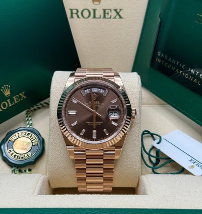 Rolex Day-date 40 New 2024 Chocolate Brown Baguette Diamond Dial Rose Gold President Bracelet