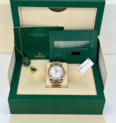 Rolex Day-date 40 New 2024 Day-date 40mm 228235 Presidential Rose Gold White Dial