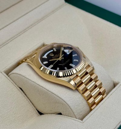 Rolex Day-date 40 New 2024 Day-date 40mm 228238 Presidential Black Diamond Baguette Dial