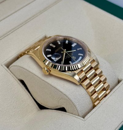 Rolex Day-date 40 New 2024 Day-date 40mm 228238 Presidential Black Diamond Baguette Dial