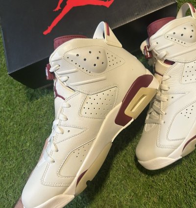 Ds Jordan 6 Maroon