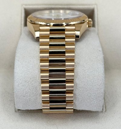 Rolex Day-date 40 New 2024 Day-date 40mm 228238 Presidential White Roman Numeral Dial