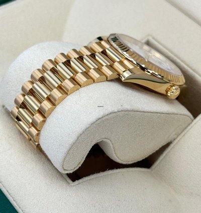 Rolex Day-date 40 New 2024 Day-date 40mm 228238 Presidential White Roman Numeral Dial