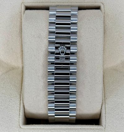 Rolex Day-date 40 New 2024 Day-date Platinum 40mm 228236 Ice-blue Roman Dial