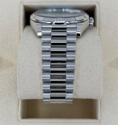 Rolex Day-date 40 New 2024 Day-date Platinum 40mm 228236 Ice-blue Roman Dial
