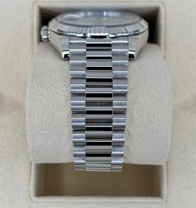 Rolex Day-date 40 New 2024 Day-date Platinum 40mm 228236 Ice-blue Roman Dial