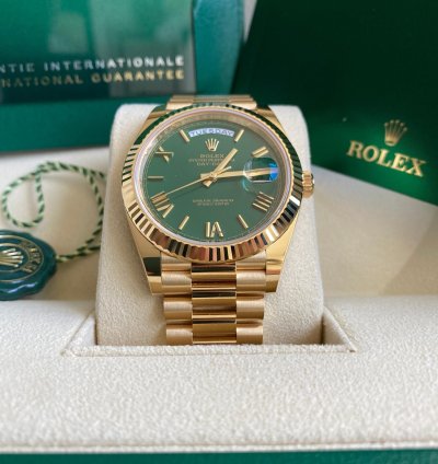Rolex Day-date 40 New 2024 Green Dial Yellow Gold President 228238 Fluted Bezel