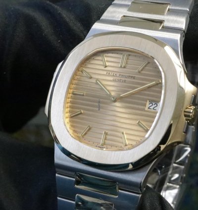 Patek Philippe Nautilus Date 3700 Cork Box Self-winding 1981
