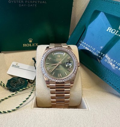 Rolex Day-date 40 New 2024 Olive Green Roman Dial Diamond Bezel President Bracelet Rose Gold