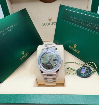 Rolex Day-date 40 New 2024 Olive Green Roman Dial Fluted Bezel Platinum President Bracelet