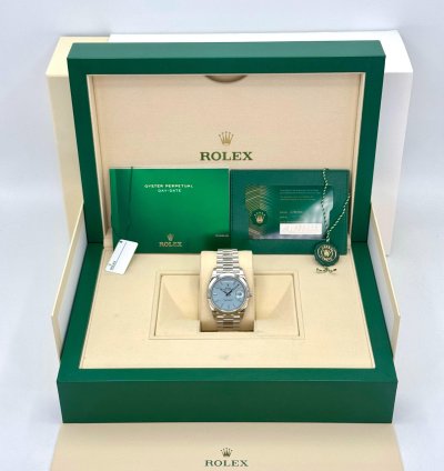 Rolex Day-date 40 New 2024 Rolex Day-date 40mm 228206 Platinum Blue Motif Dial
