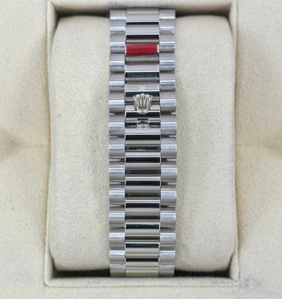Rolex Day-date 40 New 2024 Rolex Day-date 40mm 228206 Platinum Blue Motif Dial