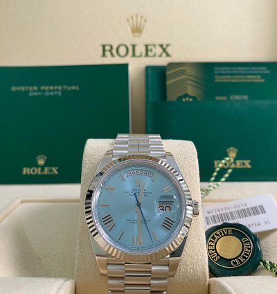 Rolex Day-date 40 New 2024 Unworn Day-date 40 Platinum President Ice Blue Roman Dial 228236 Complete Set