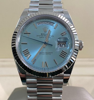 Rolex Day-date 40 New 2024 Unworn Day-date 40 Platinum President Ice Blue Roman Dial 228236 Complete Set