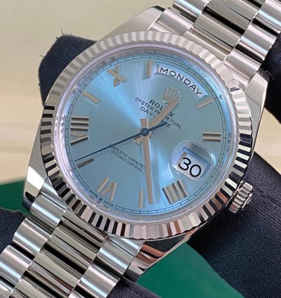 Rolex Day-date 40 New 2024 Unworn Day-date 40 Platinum President Ice Blue Roman Dial 228236 Complete Set